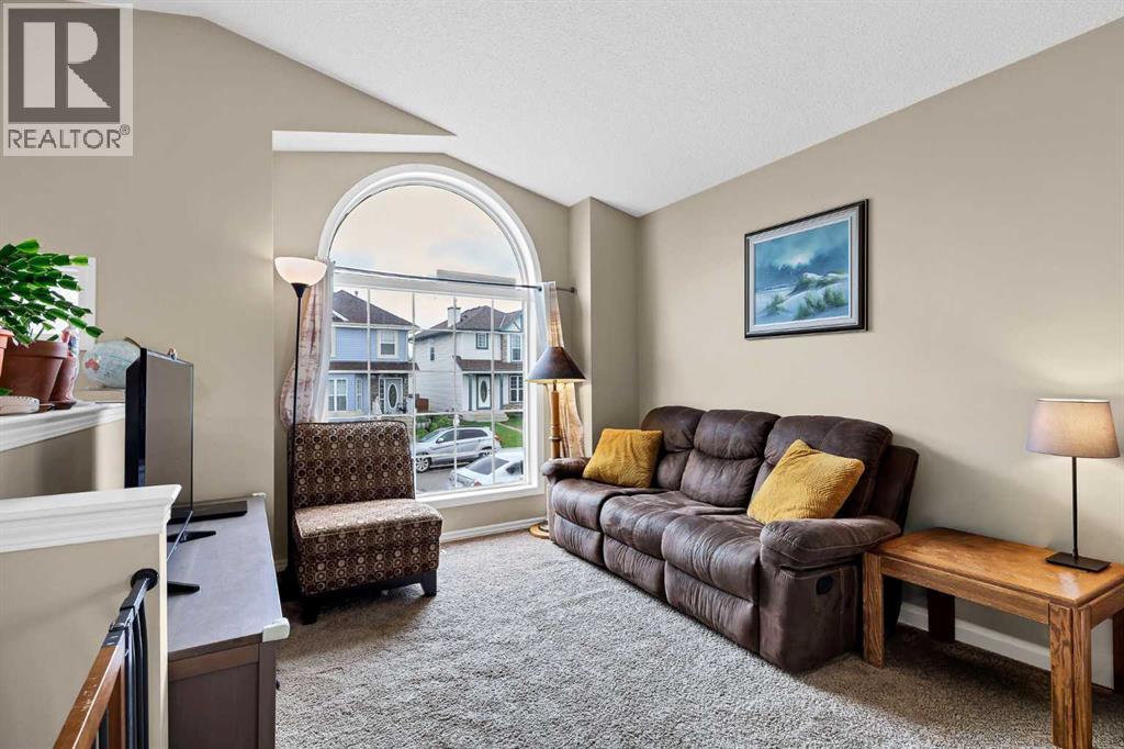 135 Covewood Close Ne, Calgary, Alberta  T3K 4Z8 - Photo 3 - A2325005