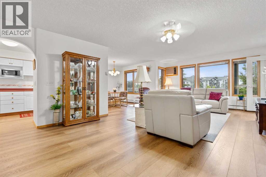 413, 7239 Sierra Morena Boulevard Sw, Calgary, Alberta  T3H 3L7 - Photo 10 - A2325258