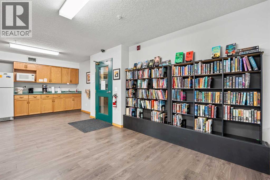 413, 7239 Sierra Morena Boulevard Sw, Calgary, Alberta  T3H 3L7 - Photo 33 - A2325258