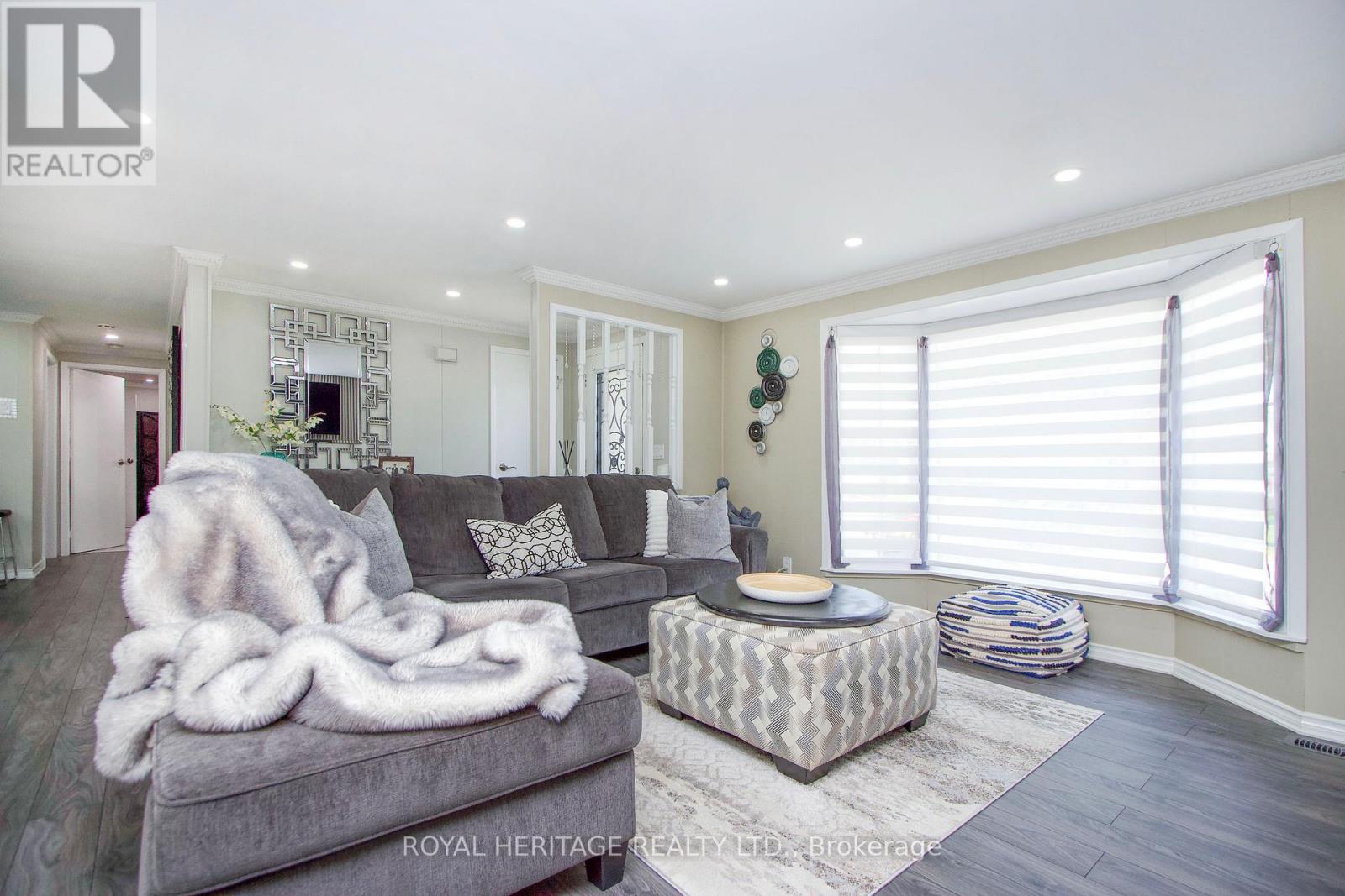 97 Wilmot Trail, Clarington, Ontario  L1B 1A7 - Photo 6 - E13517308