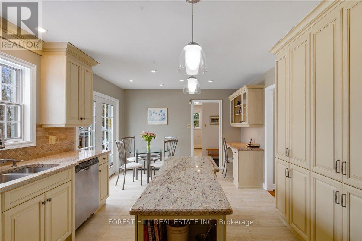 1836 Quantz Crescent, Innisfil, Ontario  L9S 1X2 - Photo 5 - N13517384