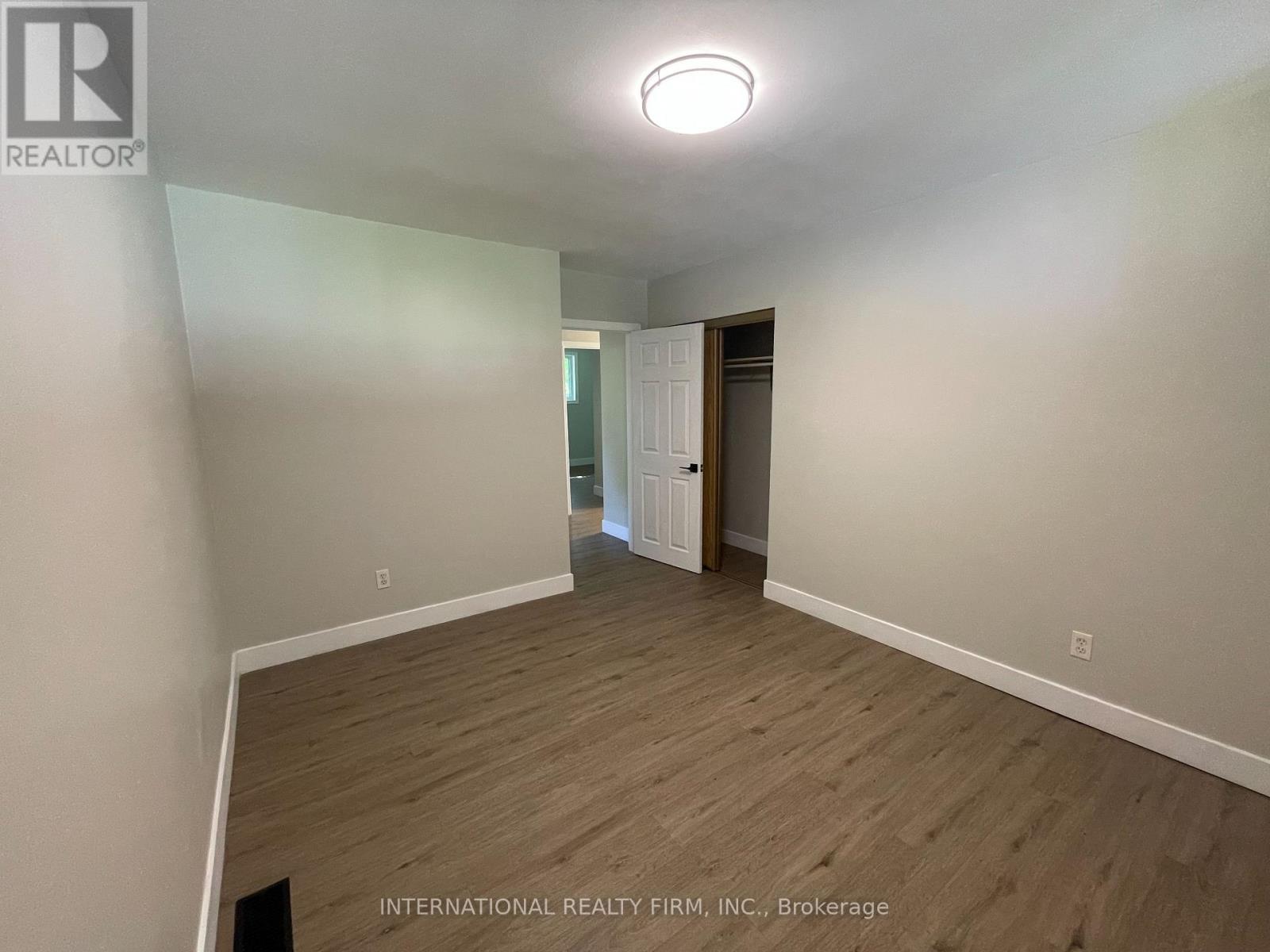 32 Jasper Drive, Aurora, Ontario  L4G 3B9 - Photo 7 - N13517386
