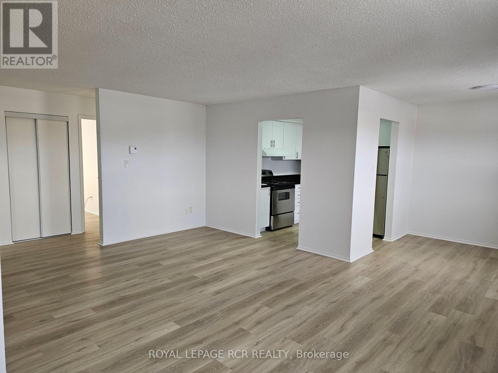 222 - 2 Orchard Heights Boulevard, Aurora, Ontario  L4G 3W3 - Photo 3 - N13517444