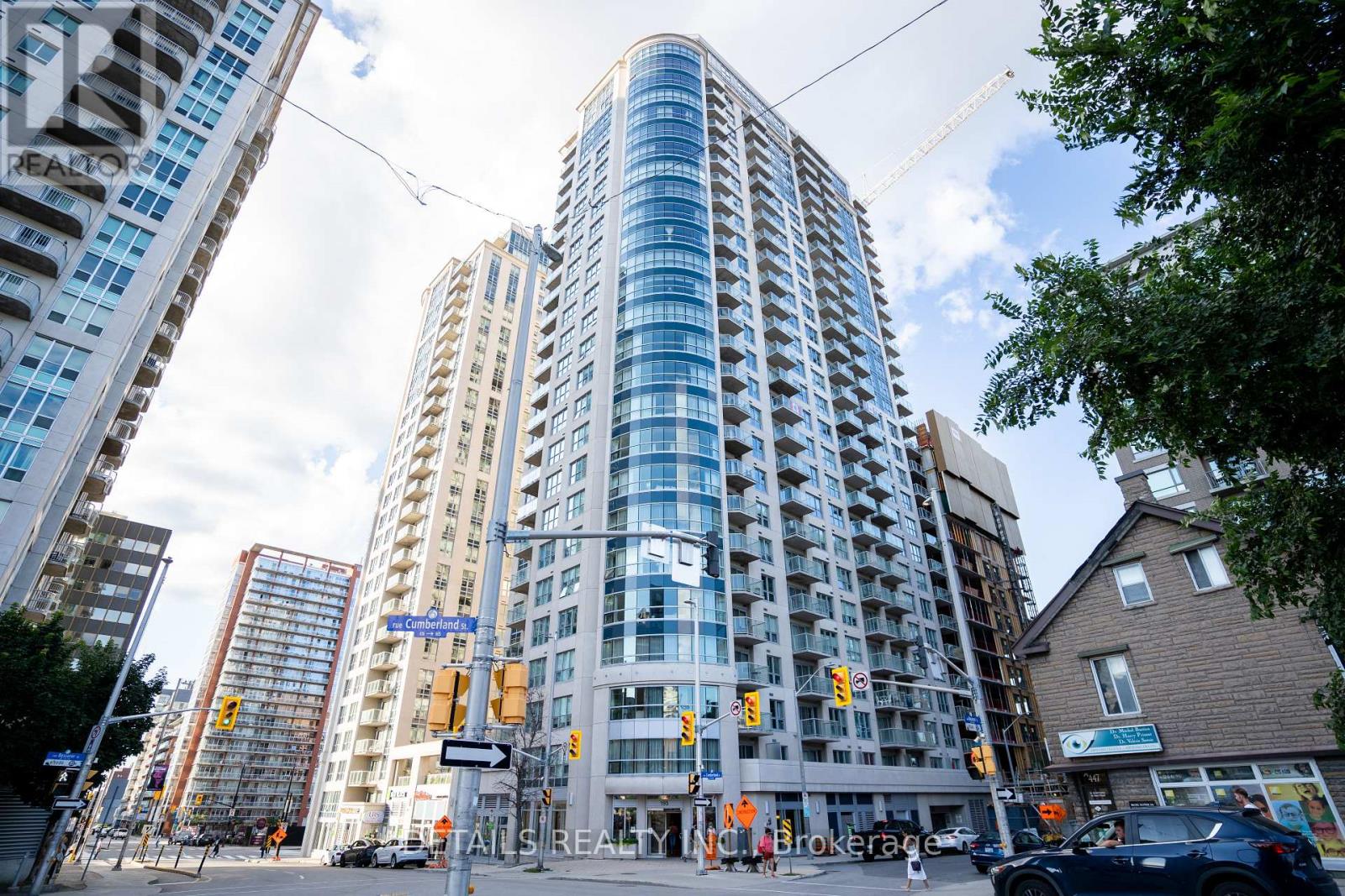 704 - 195 Besserer Street, Ottawa, Ontario  K1N 0B6 - Photo 1 - X13517482