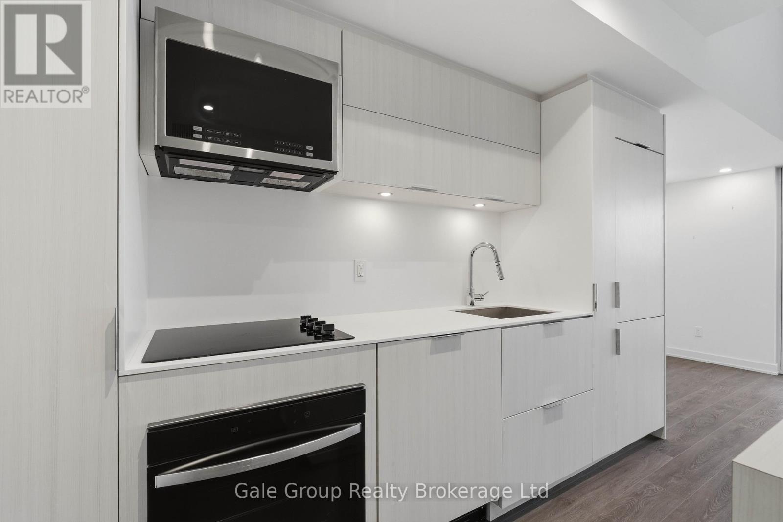 303 - 370 Martha Street, Burlington, Ontario  L7R 0G9 - Photo 12 - W13517590