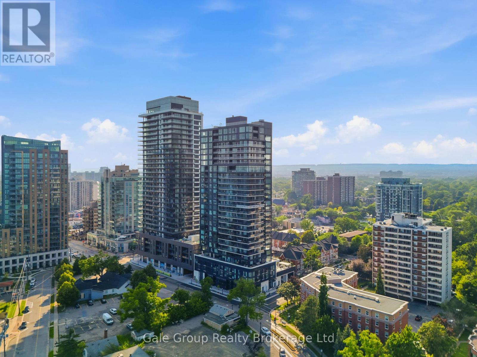 303 - 370 Martha Street, Burlington, Ontario  L7R 0G9 - Photo 2 - W13517590