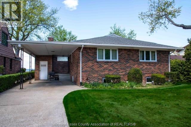 MLS# 26015921: 13942 RIVERSIDE DRIVE East, Tecumseh, Canada