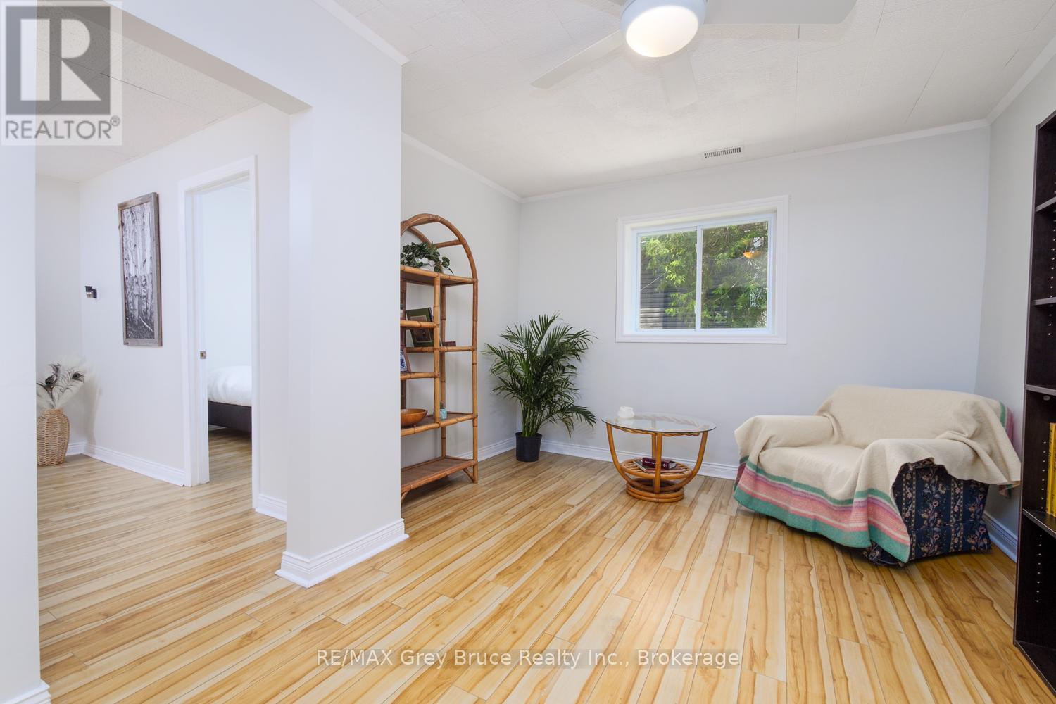 586 Dawson Street S, South Bruce Peninsula, Ontario  N0H 2T0 - Photo 14 - X13517462