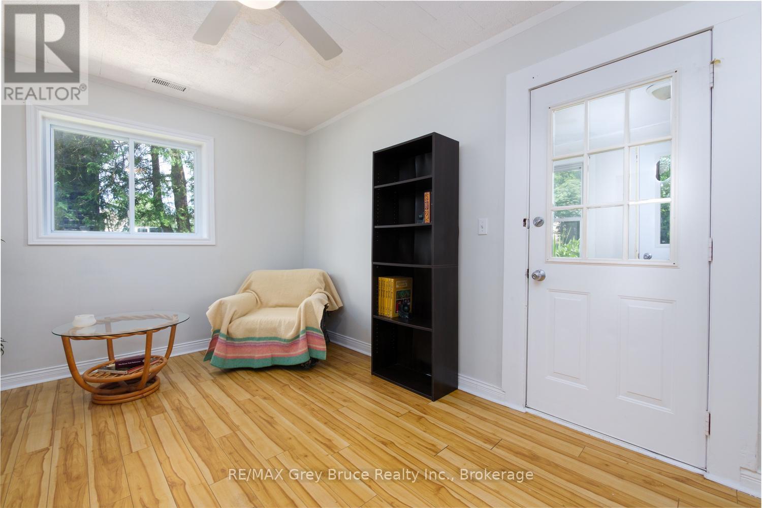 586 Dawson Street S, South Bruce Peninsula, Ontario  N0H 2T0 - Photo 15 - X13517462
