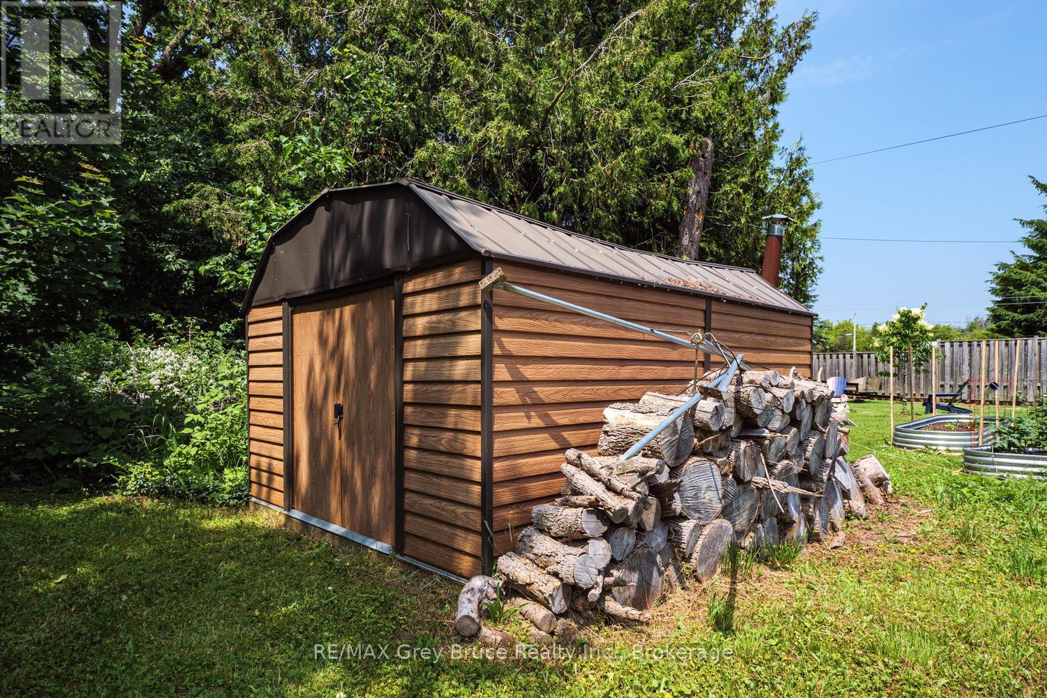 586 Dawson Street S, South Bruce Peninsula, Ontario  N0H 2T0 - Photo 4 - X13517462