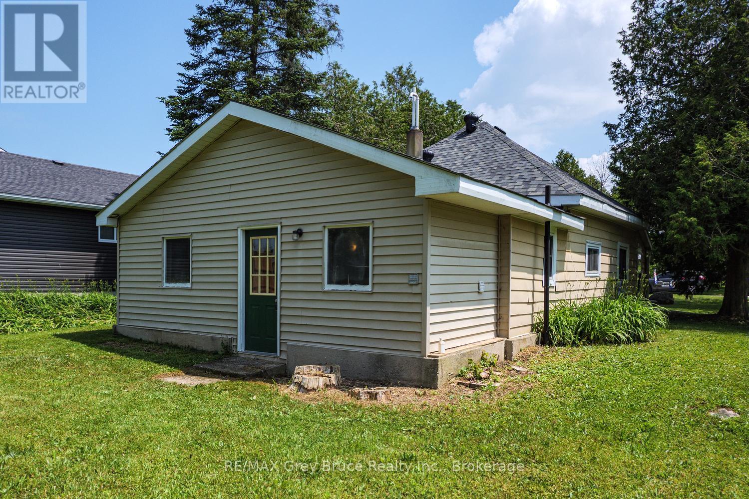 586 Dawson Street S, South Bruce Peninsula, Ontario  N0H 2T0 - Photo 6 - X13517462