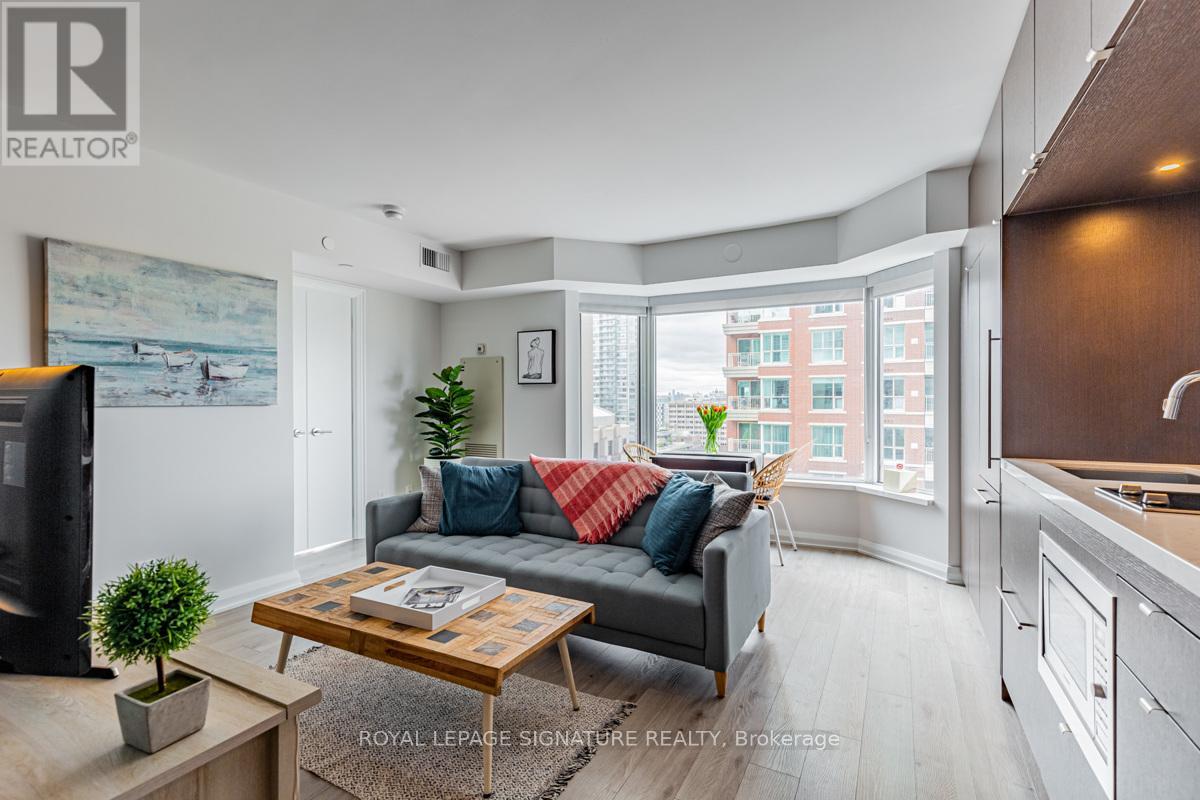1814 - 155 Yorkville Avenue, Toronto, Ontario  M5R 0B4 - Photo 3 - C13517552
