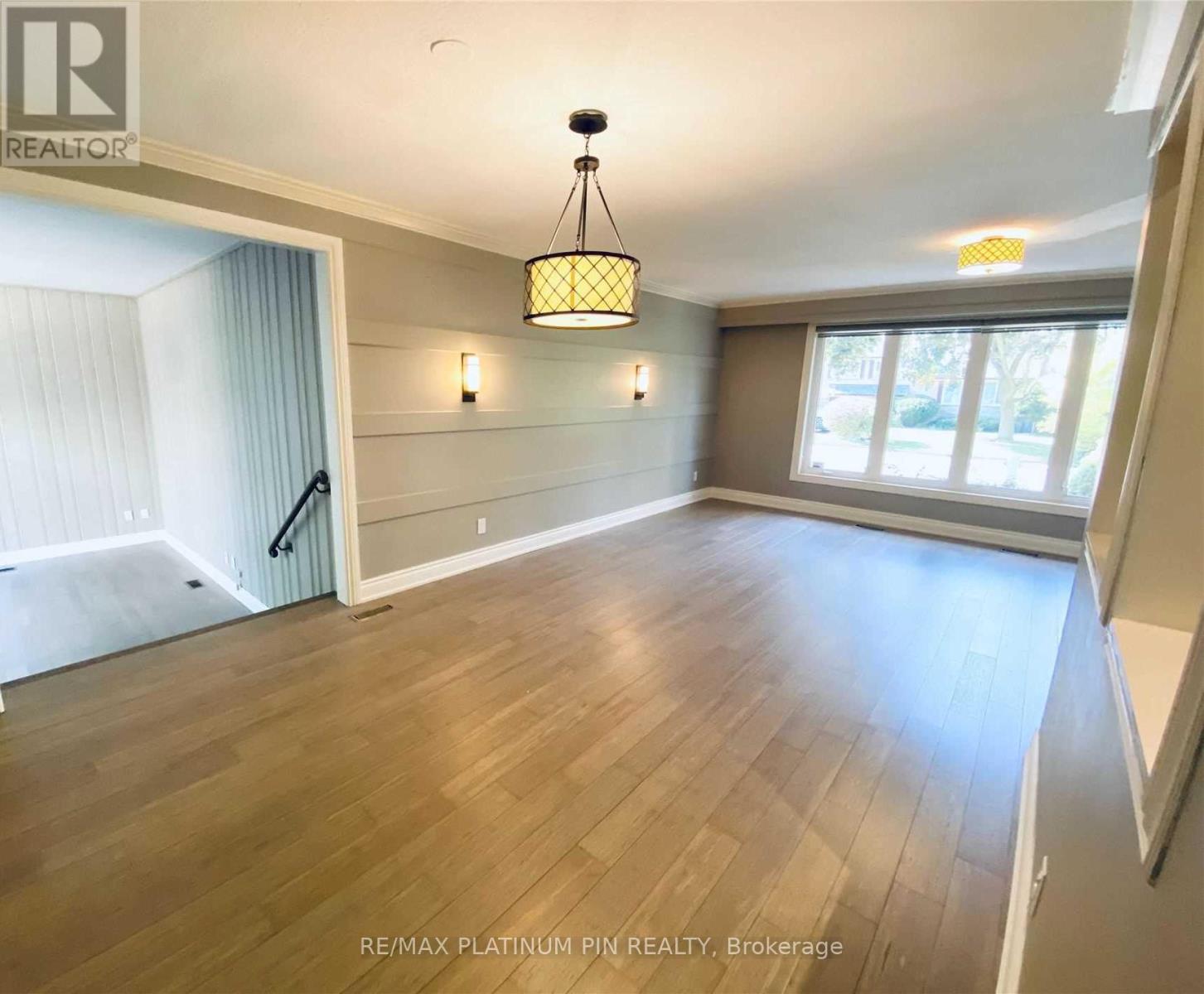 15 Whitelock Crescent, Toronto, Ontario  M2K 1V9 - Photo 3 - C13517608