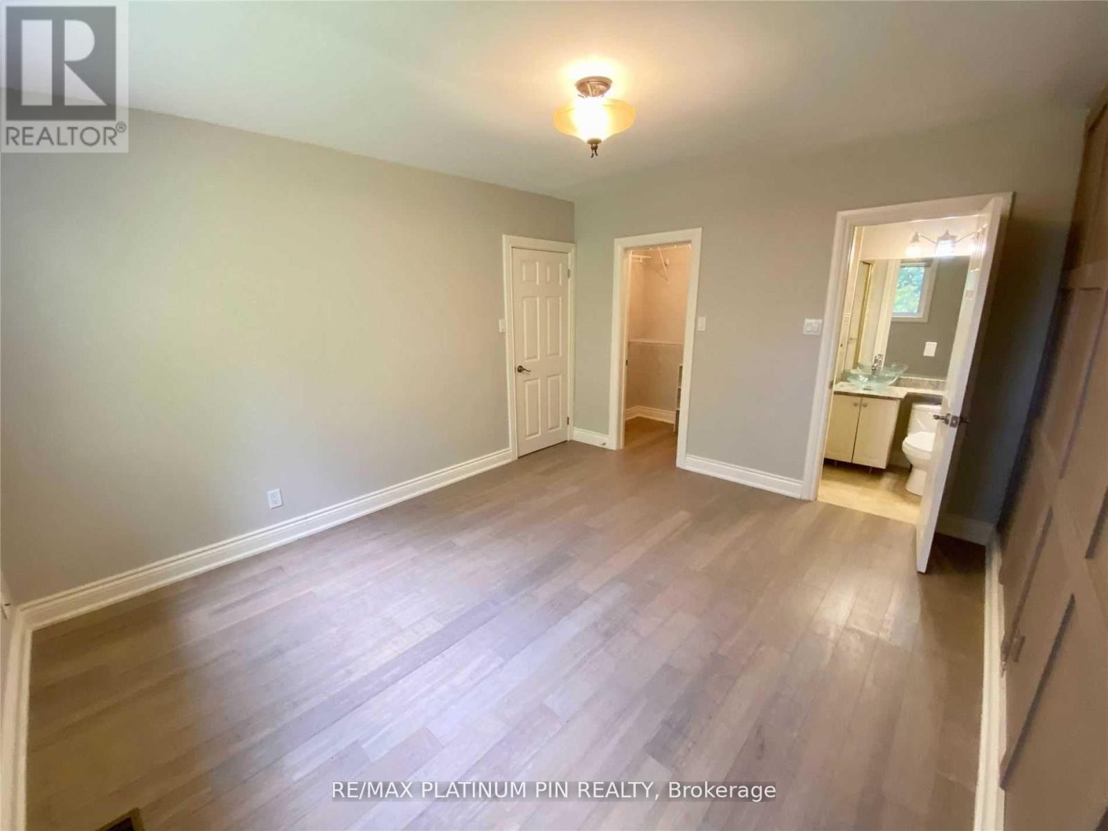 15 Whitelock Crescent, Toronto, Ontario  M2K 1V9 - Photo 9 - C13517608