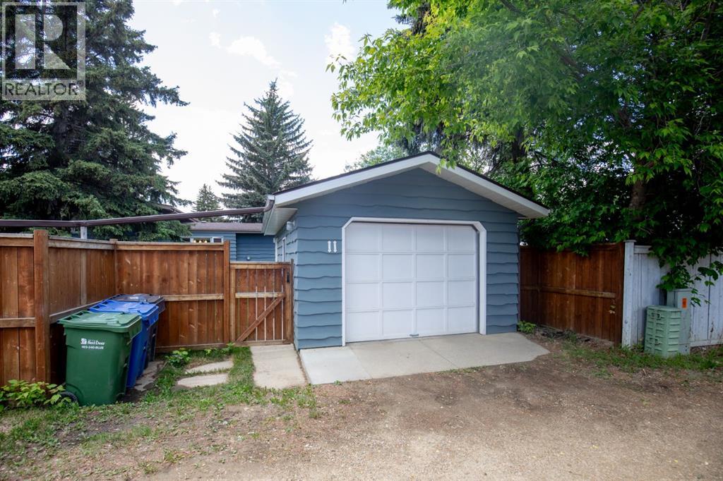 11 Mccune Avenue, Red Deer, Alberta  T4N 0H3 - Photo 33 - A2319310