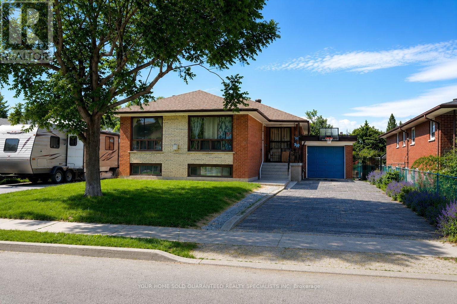 34 ZENITH DRIVE, Toronto, Ontario