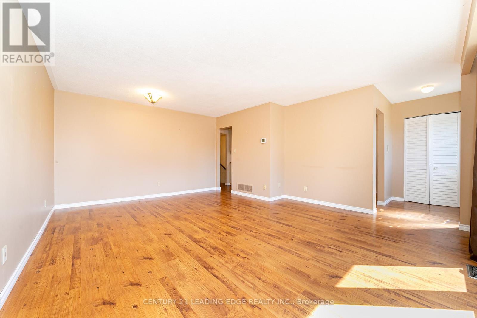 815 Douglas Avenue, Pickering, Ontario  L1W 1N2 - Photo 6 - E13517578