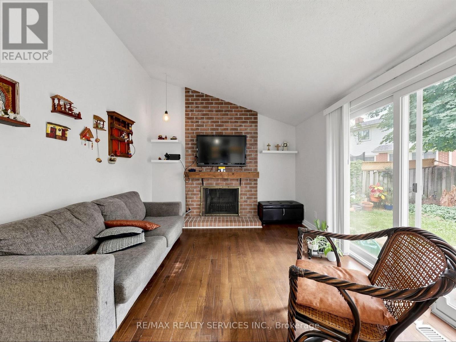 30 Mcgillivary Crescent, Brampton, Ontario  L6S 3P7 - Photo 17 - W13517472