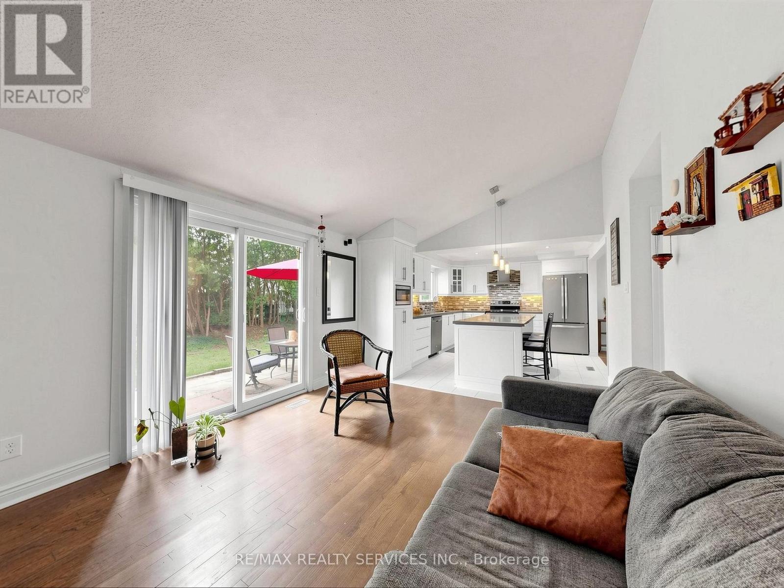30 Mcgillivary Crescent, Brampton, Ontario  L6S 3P7 - Photo 19 - W13517472