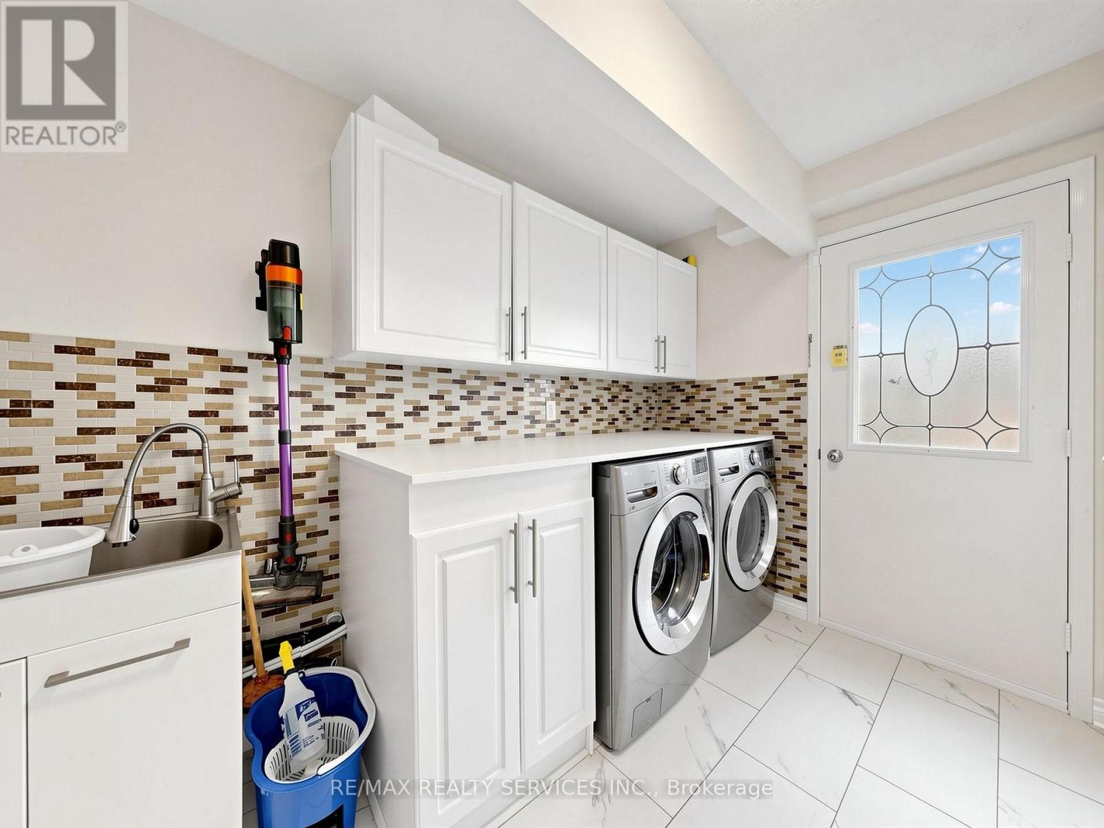 30 Mcgillivary Crescent, Brampton, Ontario  L6S 3P7 - Photo 21 - W13517472