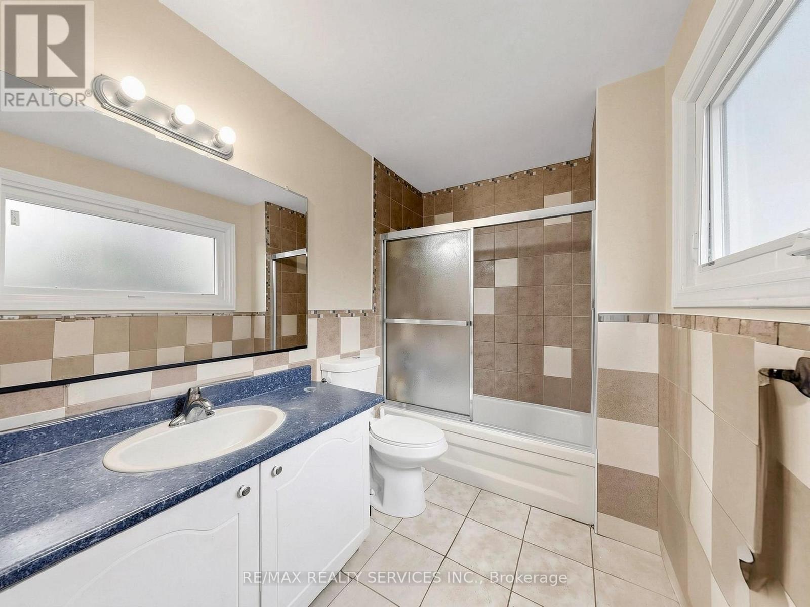 30 Mcgillivary Crescent, Brampton, Ontario  L6S 3P7 - Photo 27 - W13517472