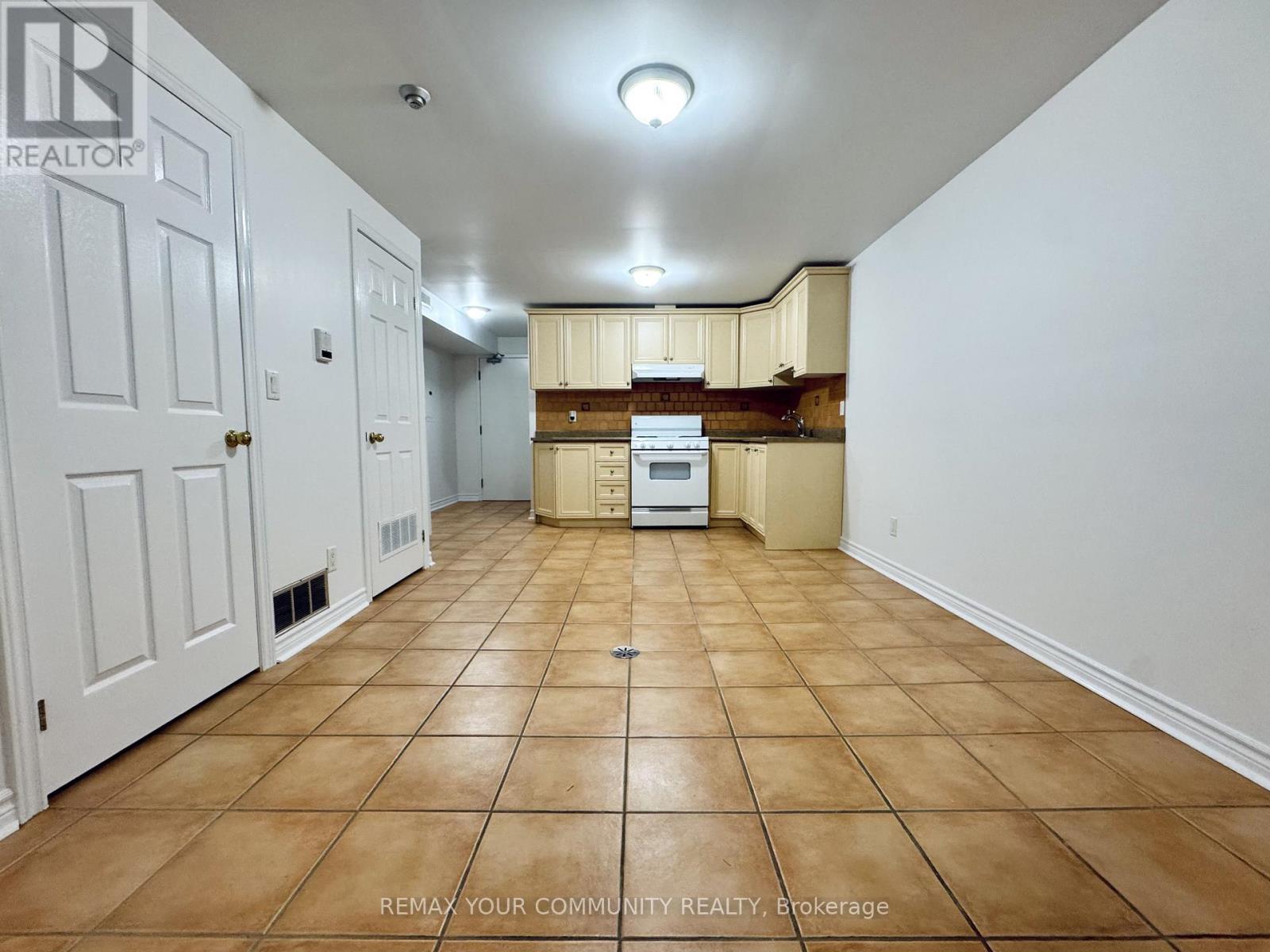 B1 - 2417 DUNDAS STREET W, Toronto, Ontario