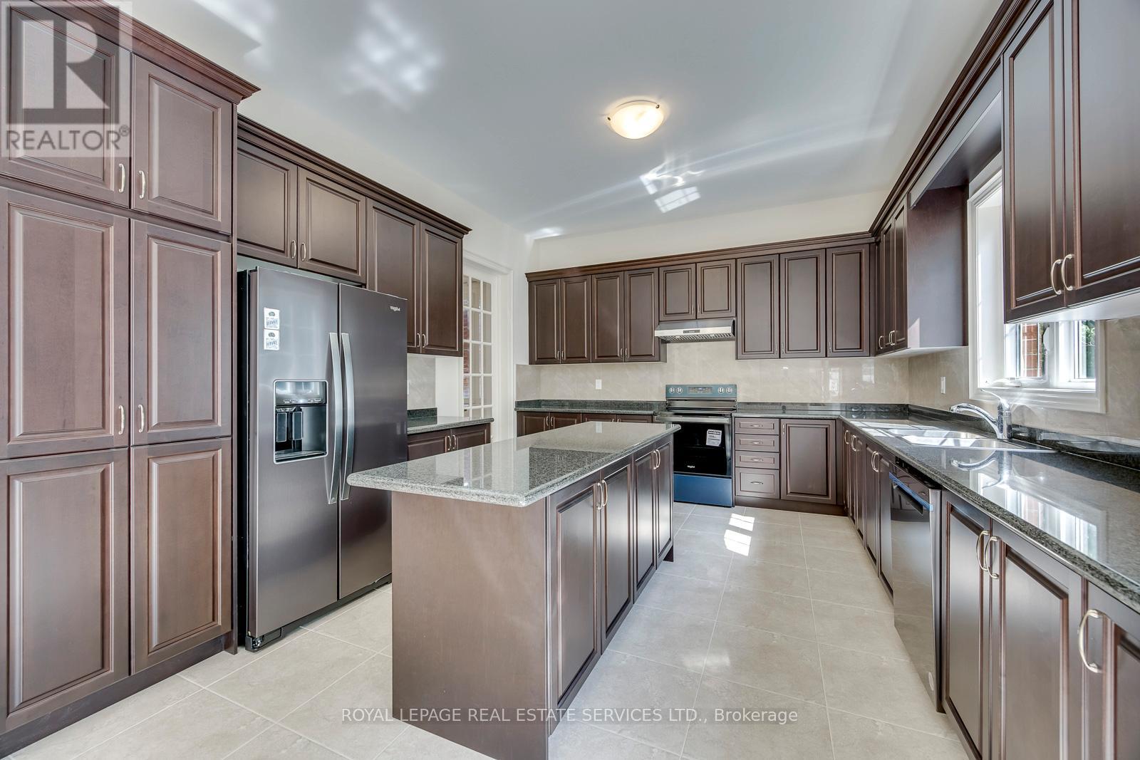 60 Avanti Crescent, Hamilton, Ontario  L8B 1W7 - Photo 12 - X13517516