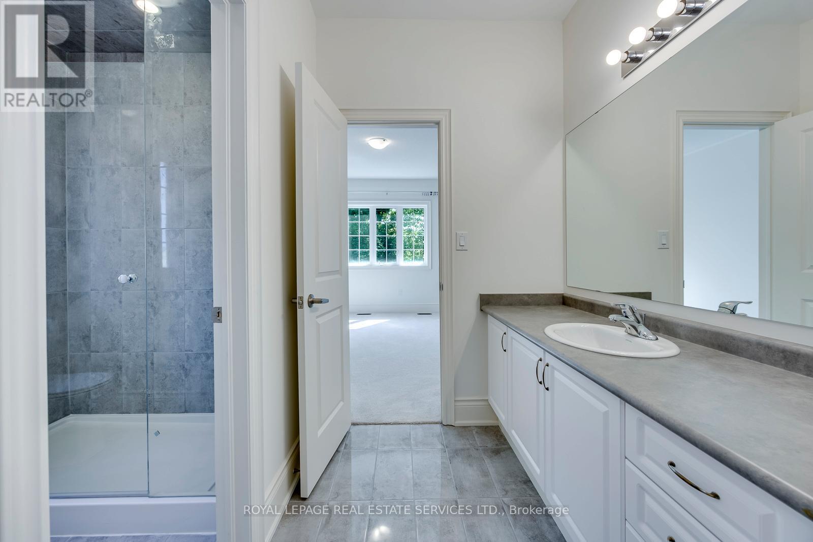 60 Avanti Crescent, Hamilton, Ontario  L8B 1W7 - Photo 37 - X13517516