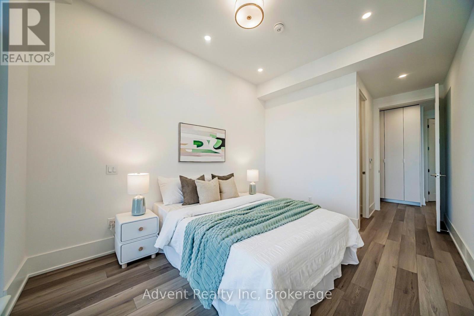 Ph01 - 8 Cedarland Drive, Markham, Ontario  L6G 0H4 - Photo 38 - N13234934