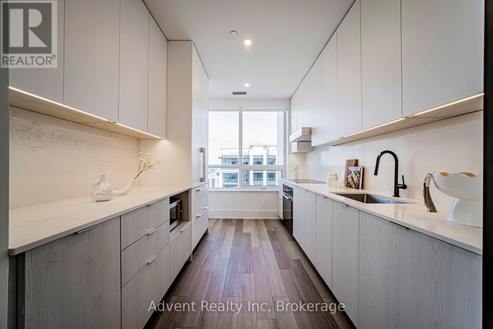 Ph01 - 8 Cedarland Drive, Markham, Ontario  L6G 0H4 - Photo 20 - N13234934