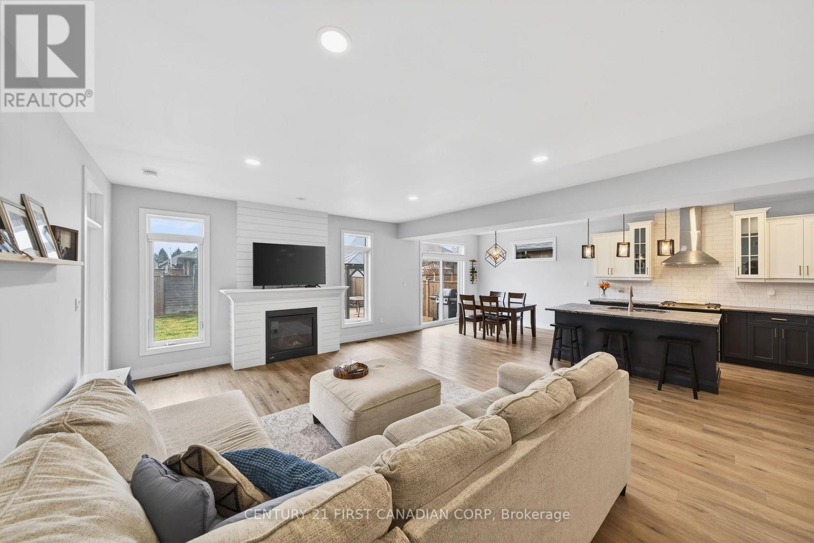 31 Lindsay Crescent, Strathroy-Caradoc, Ontario  N7G 0G5 - Photo 11 - X13517780