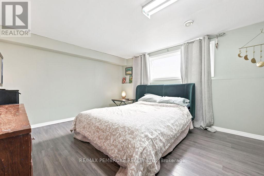 41 Meadowbrook Drive, Laurentian Valley, Ontario  K8A 7C2 - Photo 21 - X13517706