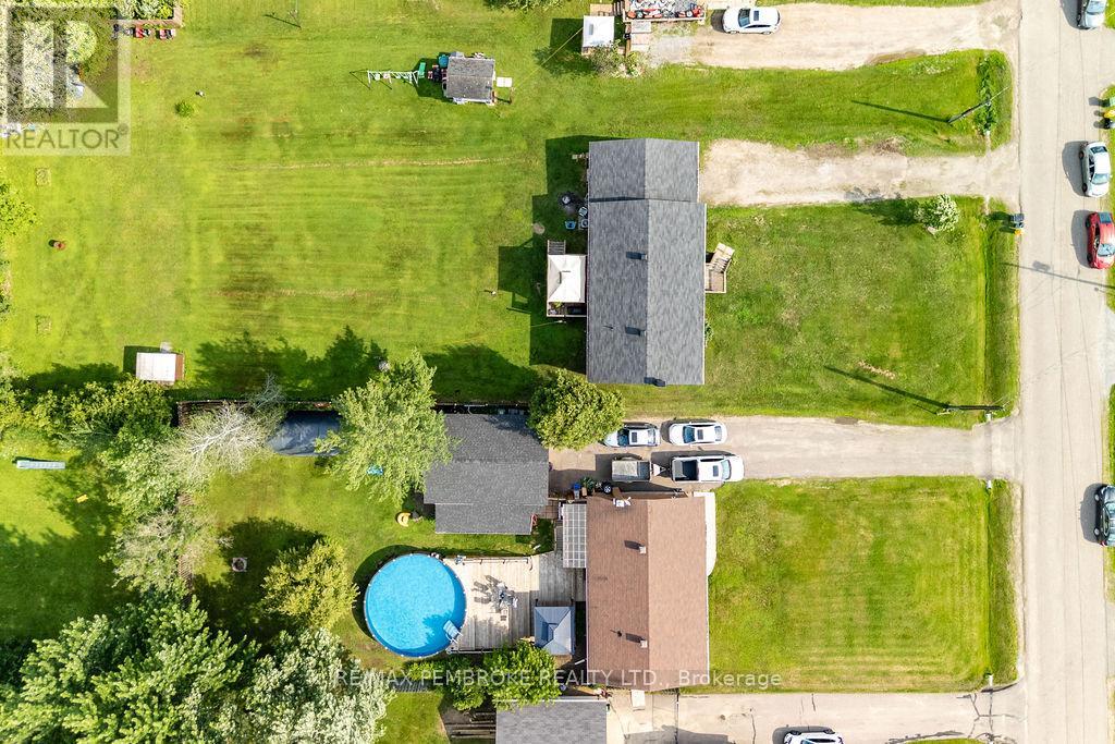 41 Meadowbrook Drive, Laurentian Valley, Ontario  K8A 7C2 - Photo 44 - X13517706