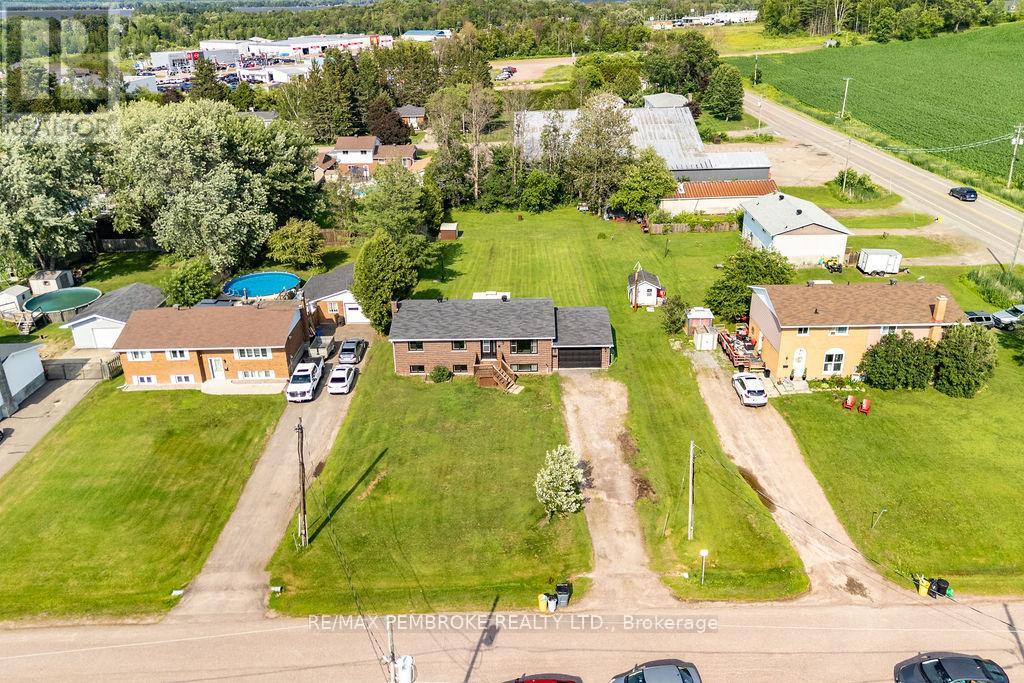 41 Meadowbrook Drive, Laurentian Valley, Ontario  K8A 7C2 - Photo 46 - X13517706