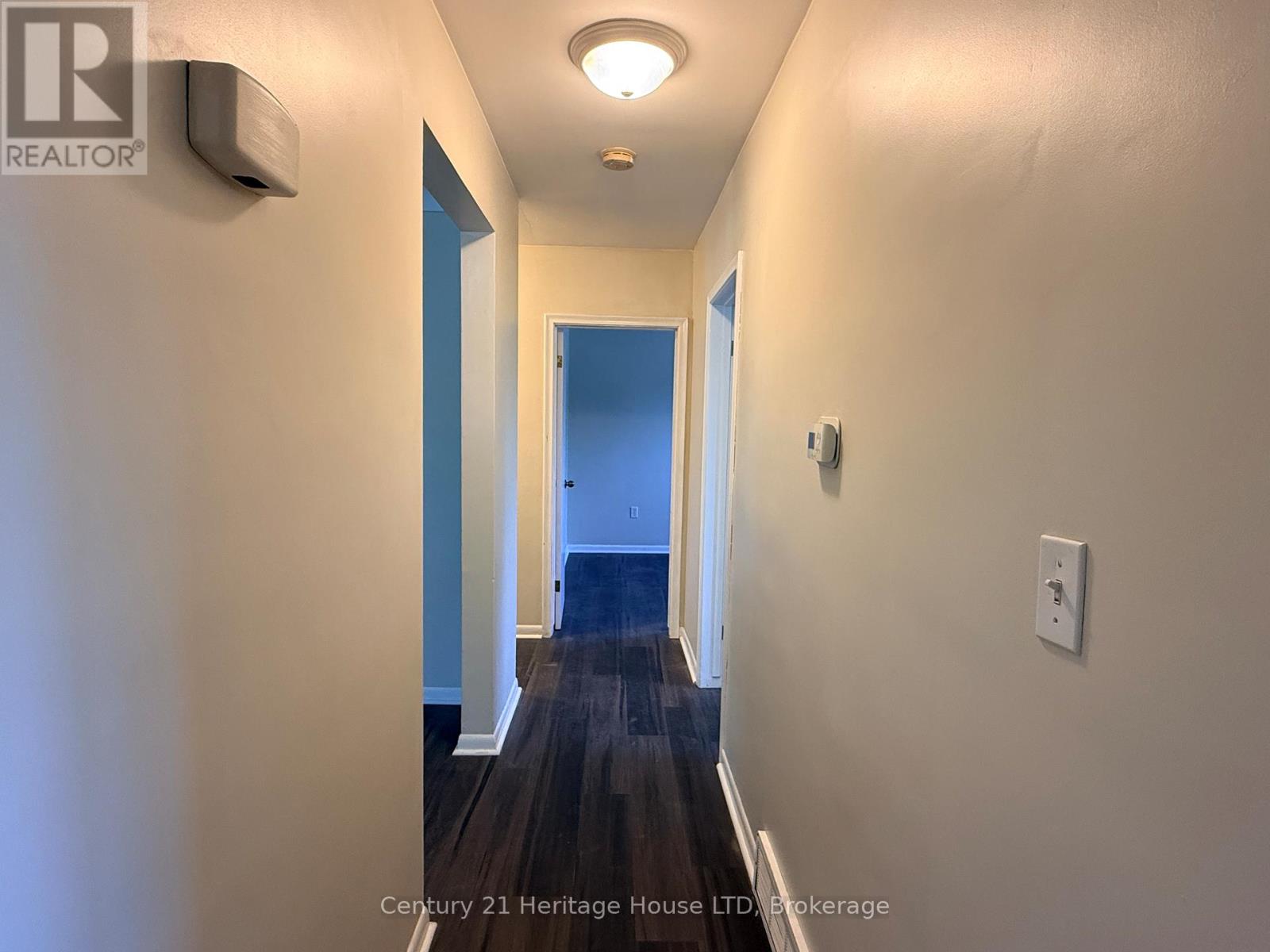 6780 Hagar Avenue, Niagara Falls, Ontario  L2G 5M4 - Photo 4 - X13517702