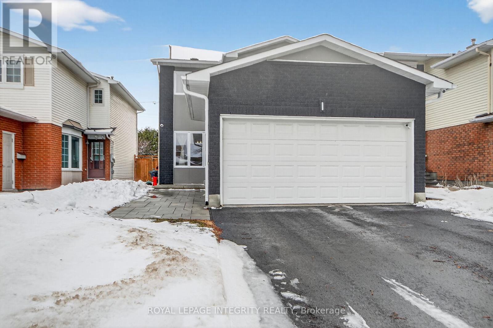 2092 LEGRAND CRESCENT, Ottawa, Ontario