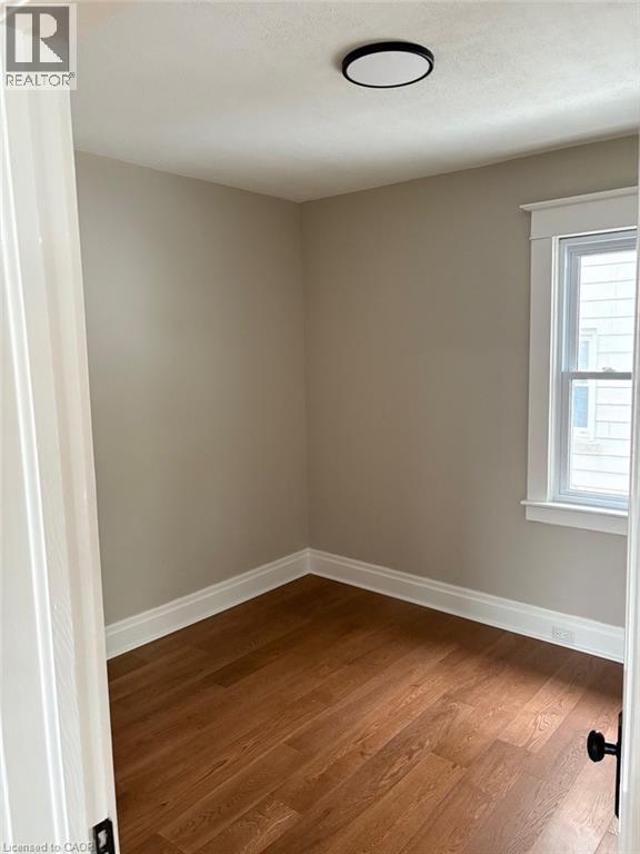 30 Eastchester Avenue, St. Catharines, Ontario  L2P 2V6 - Photo 8 - 40844914