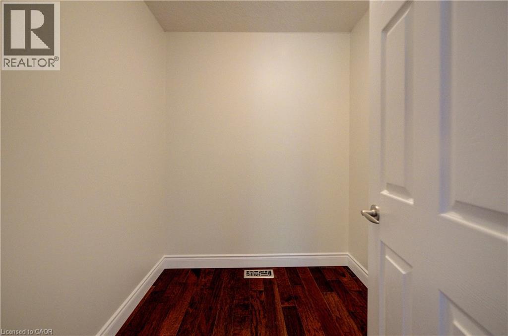 569 Violet Street, Waterloo, Ontario  N2V 2T8 - Photo 14 - 40843883