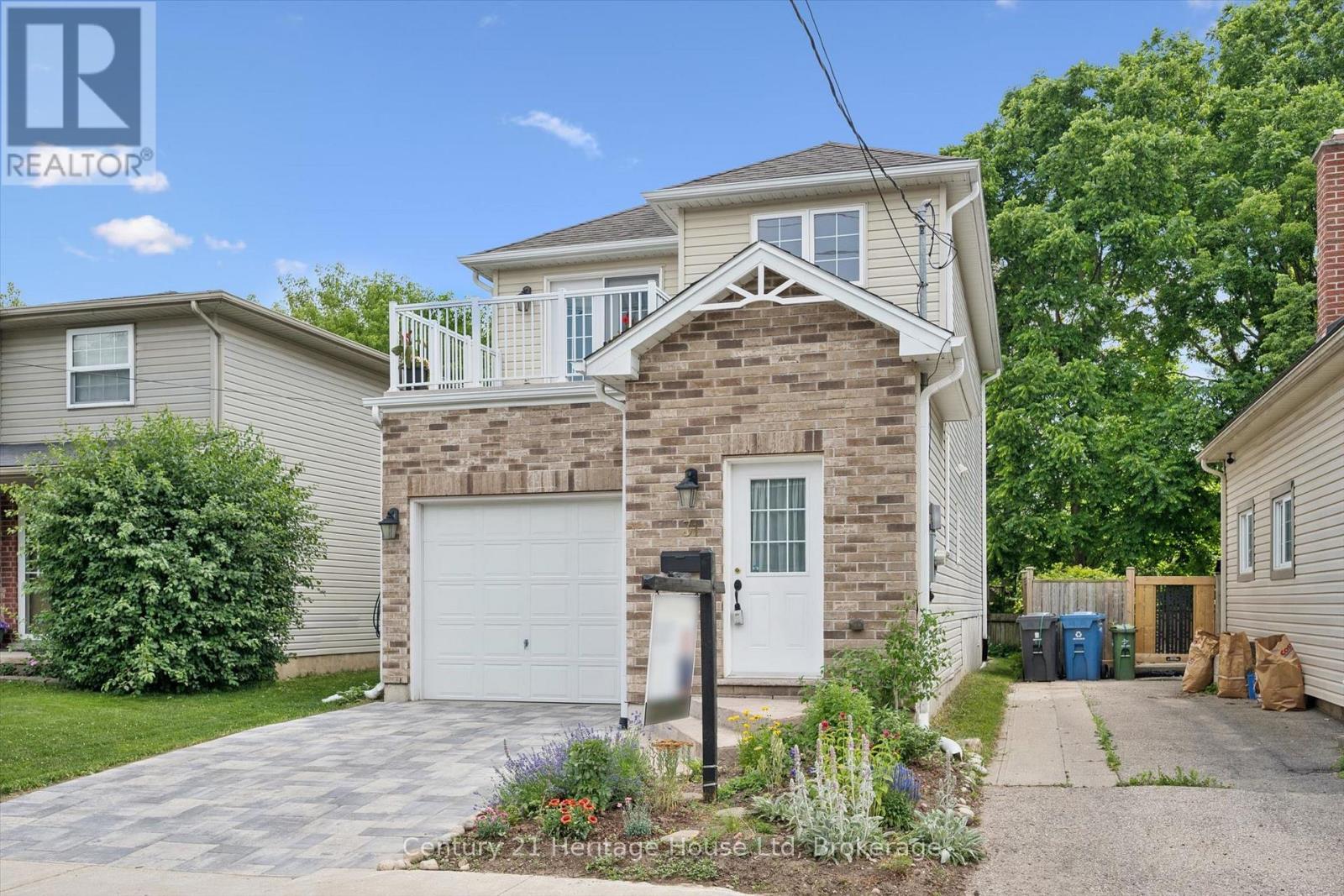 31 Alice Street, Guelph, Ontario  N1E 2Z7 - Photo 3 - X13517760
