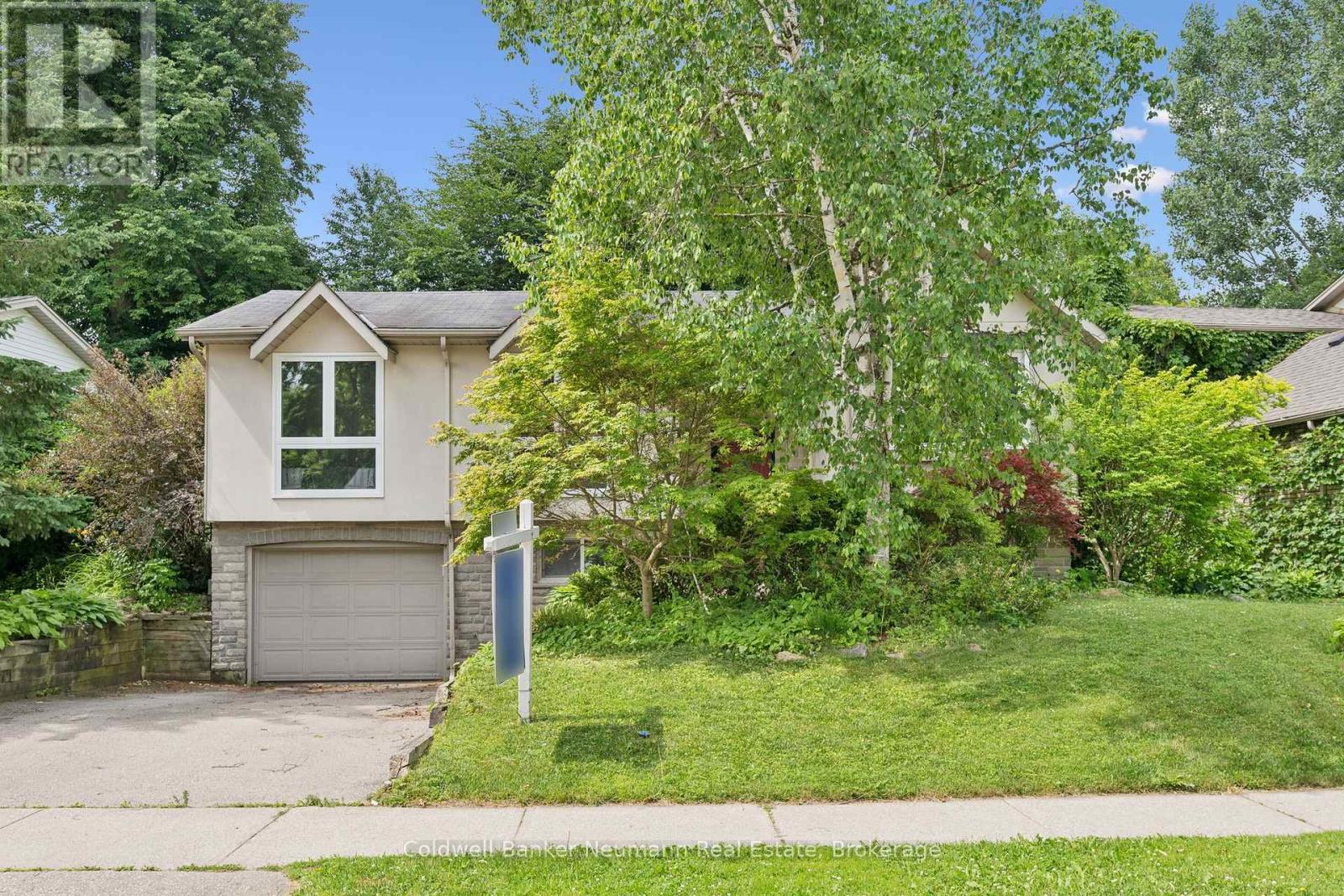 18 GATEWAY DRIVE, Guelph, Ontario