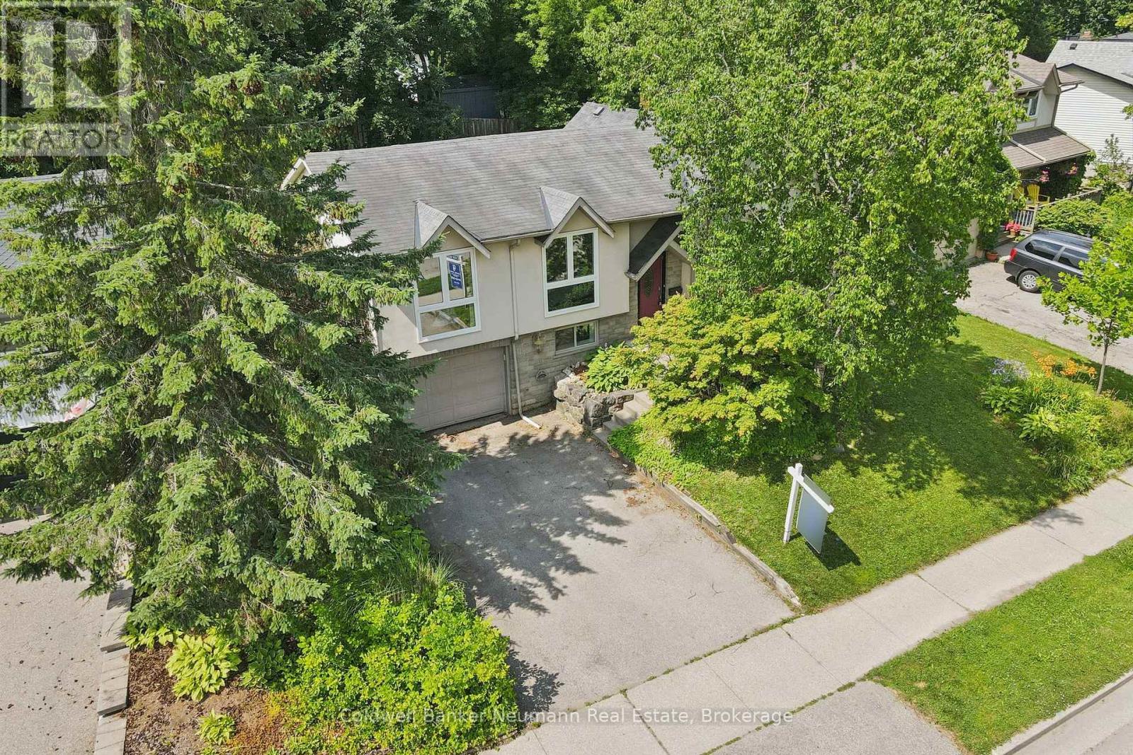 18 Gateway Drive, Guelph, Ontario  N1H 6W8 - Photo 2 - X13517934