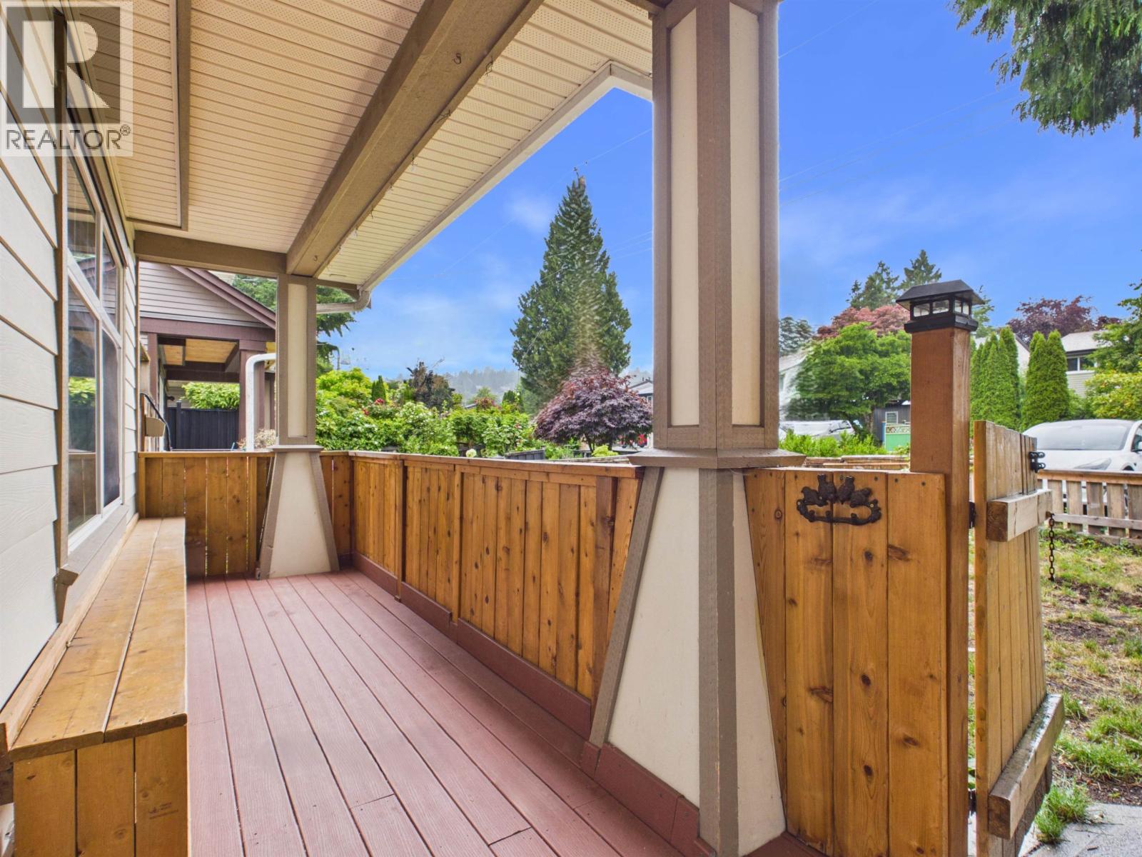 861 Greene Street, Coquitlam, British Columbia  V3C 2B9 - Photo 2 - R3142274