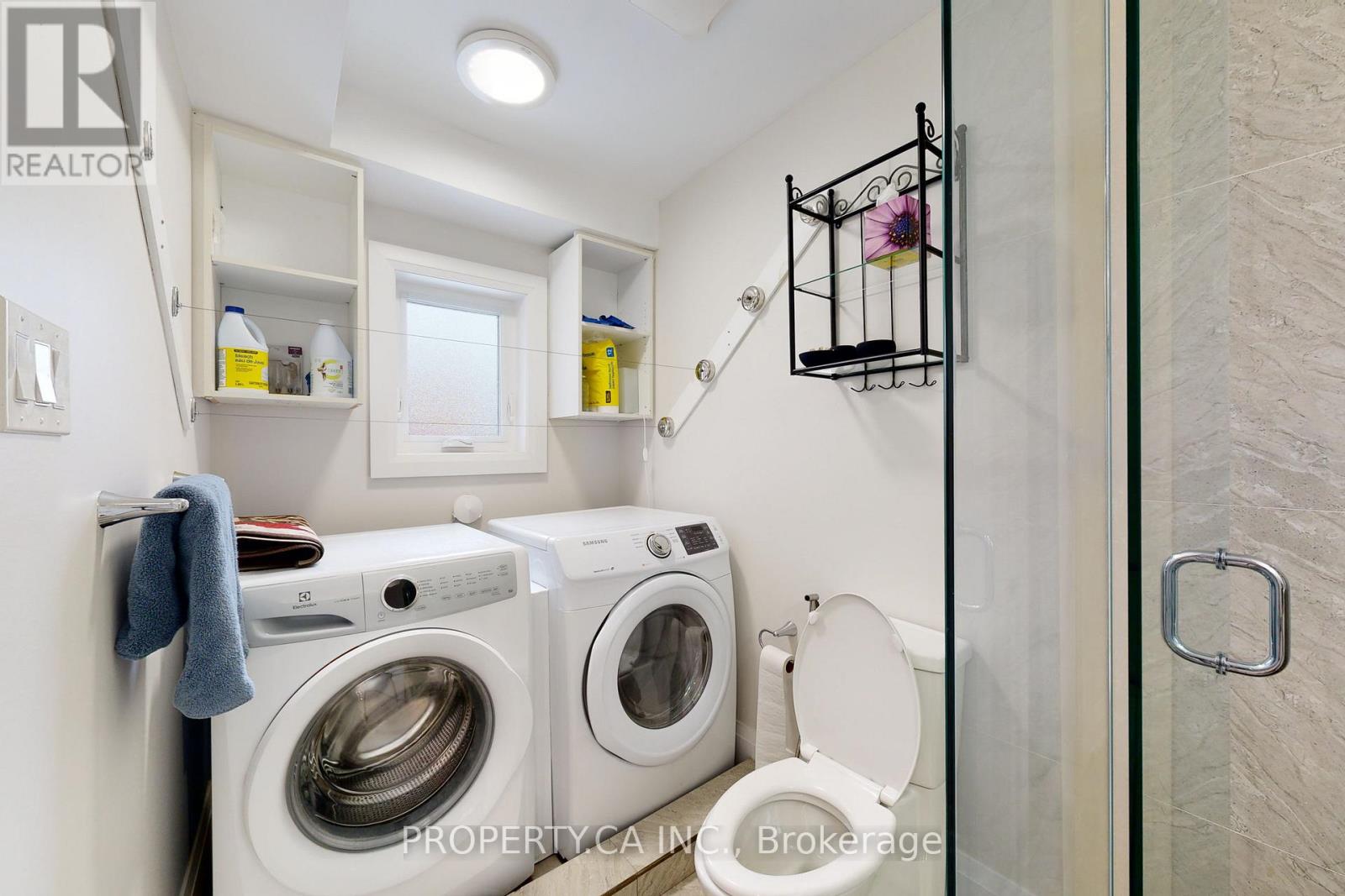Upper - 635 Christie Street, Toronto, Ontario  M6G 3E6 - Photo 12 - C13517904