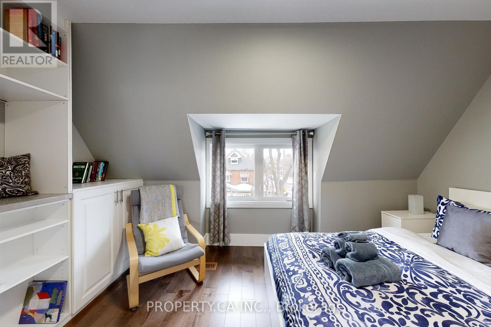 Upper - 635 Christie Street, Toronto, Ontario  M6G 3E6 - Photo 15 - C13517904