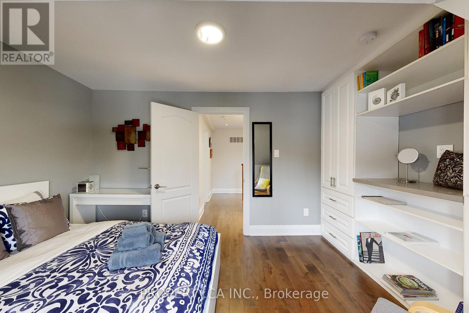 Upper - 635 Christie Street, Toronto, Ontario  M6G 3E6 - Photo 16 - C13517904