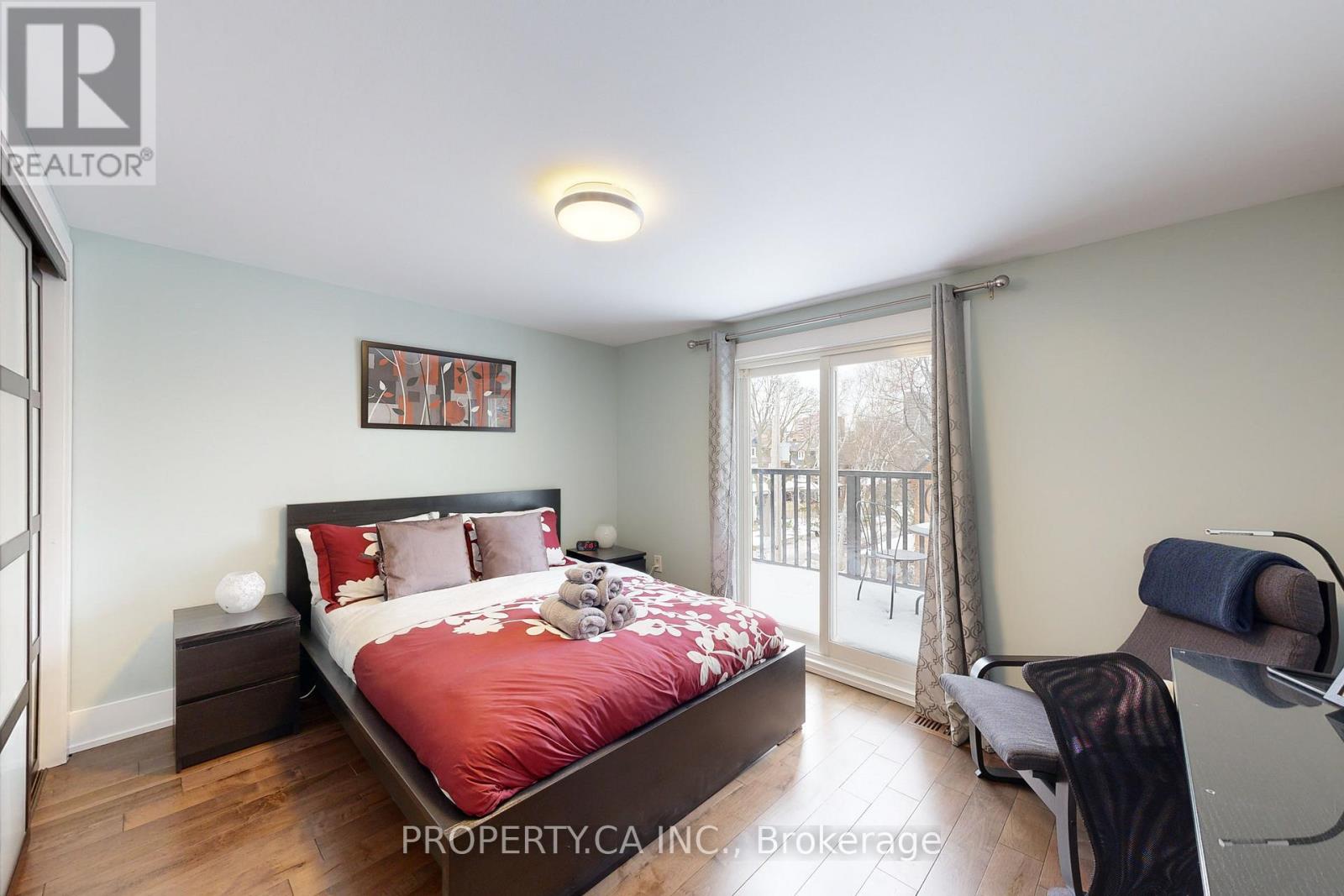 Upper - 635 Christie Street, Toronto, Ontario  M6G 3E6 - Photo 19 - C13517904