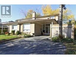 54 PAINSWICK CRESCENT, Toronto, Ontario