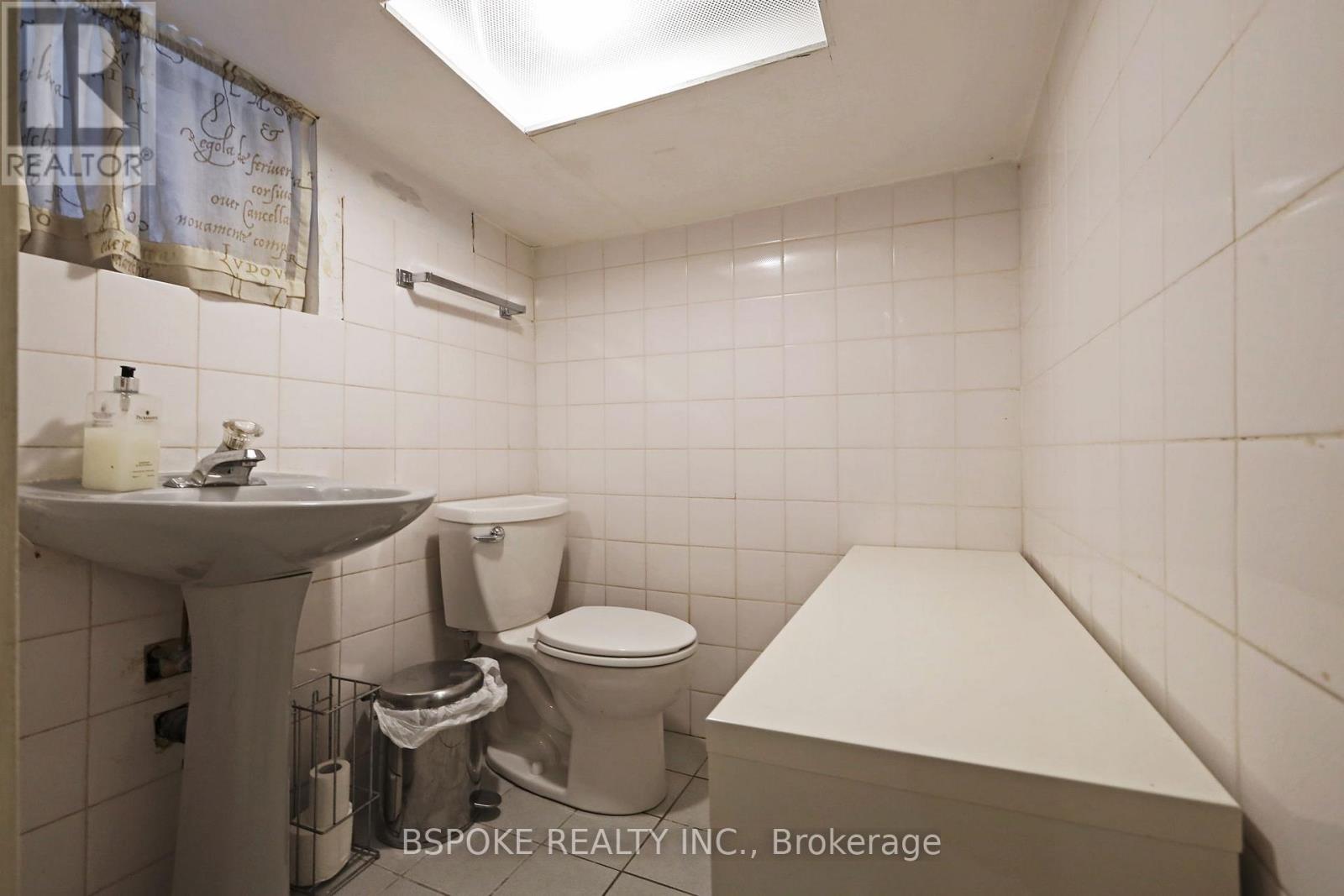 21 Curzon Street, Toronto, Ontario  M4M 3B3 - Photo 23 - E13517692