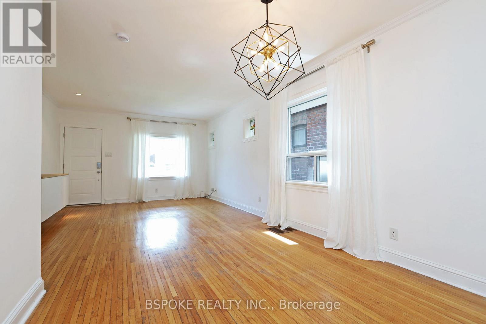 21 Curzon Street, Toronto, Ontario  M4M 3B3 - Photo 7 - E13517692