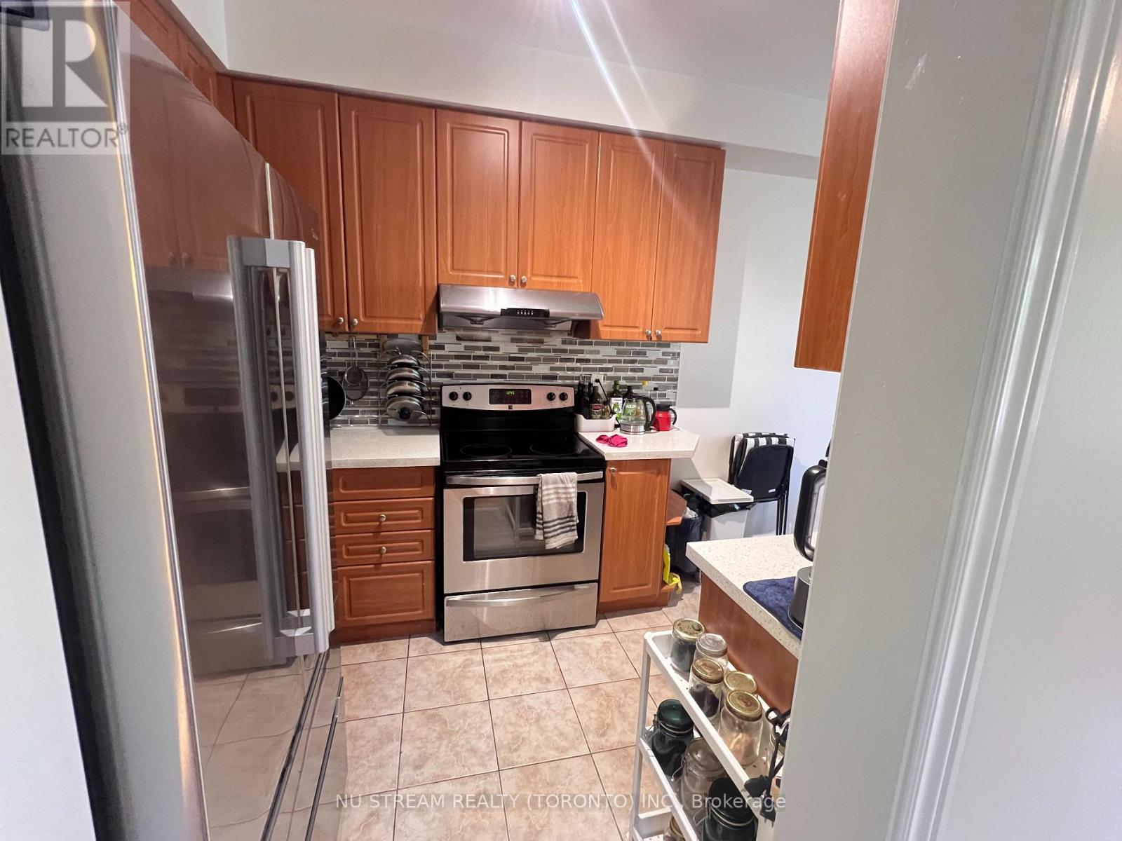 195 Cabernet Road, Vaughan, Ontario  L4J 8V8 - Photo 8 - N13517710